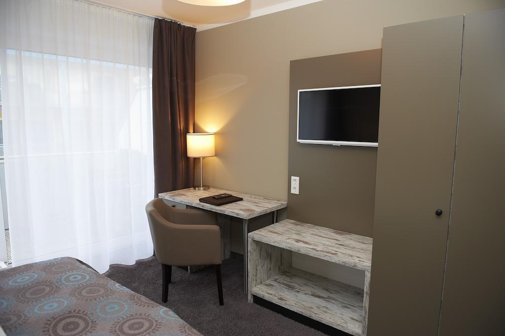 Hotel Strand No.1 Sankt Peter-Ording Room photo